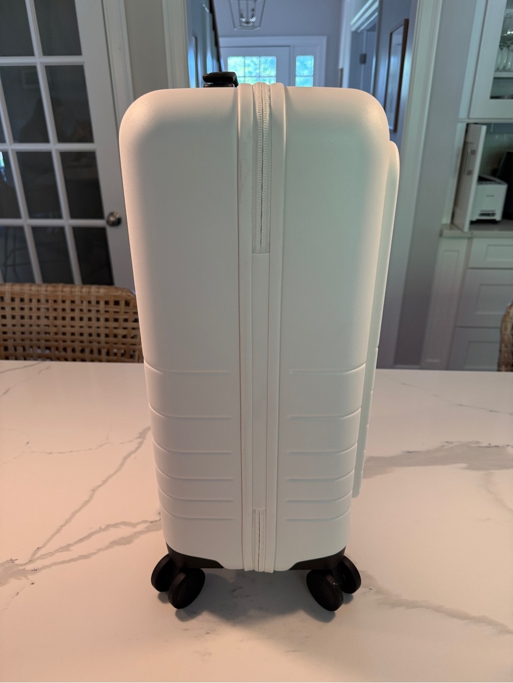 New Monos Carry On Pro Suitcase - Picture 2 of 9